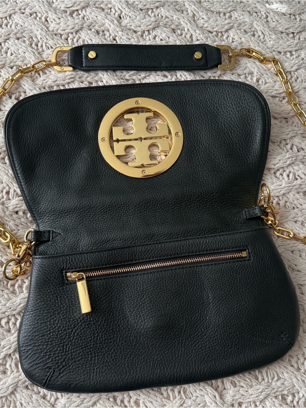 Tory Burch Black Pebbled Leather Clutch with Gold Logo Medallion - Picture 2 of 4